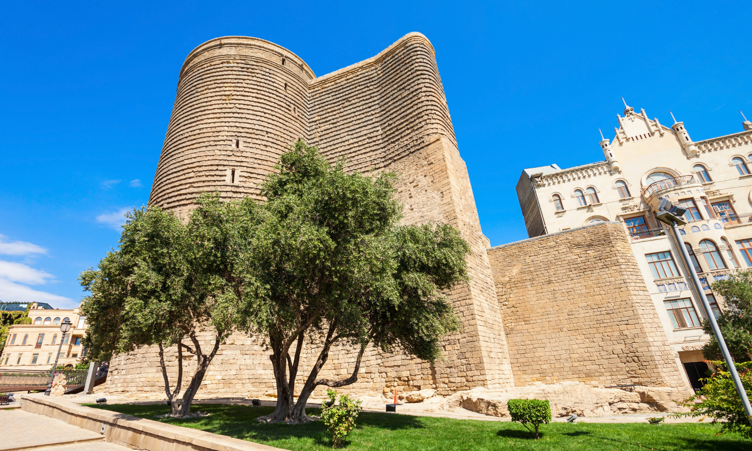 Maiden Tower in Baku: Legends, History and the Best Old City Tour